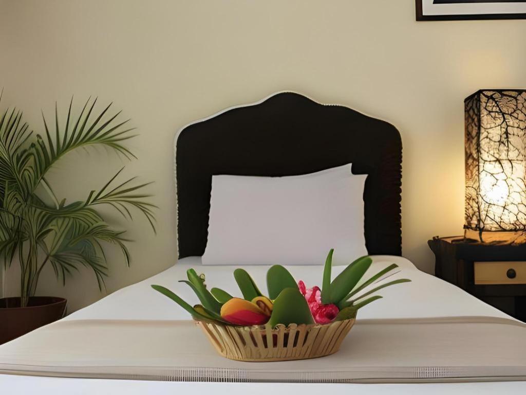 Matabungkay Beach Hotel Batangas Екстериор снимка