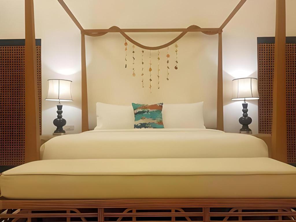 Matabungkay Beach Hotel Batangas Екстериор снимка